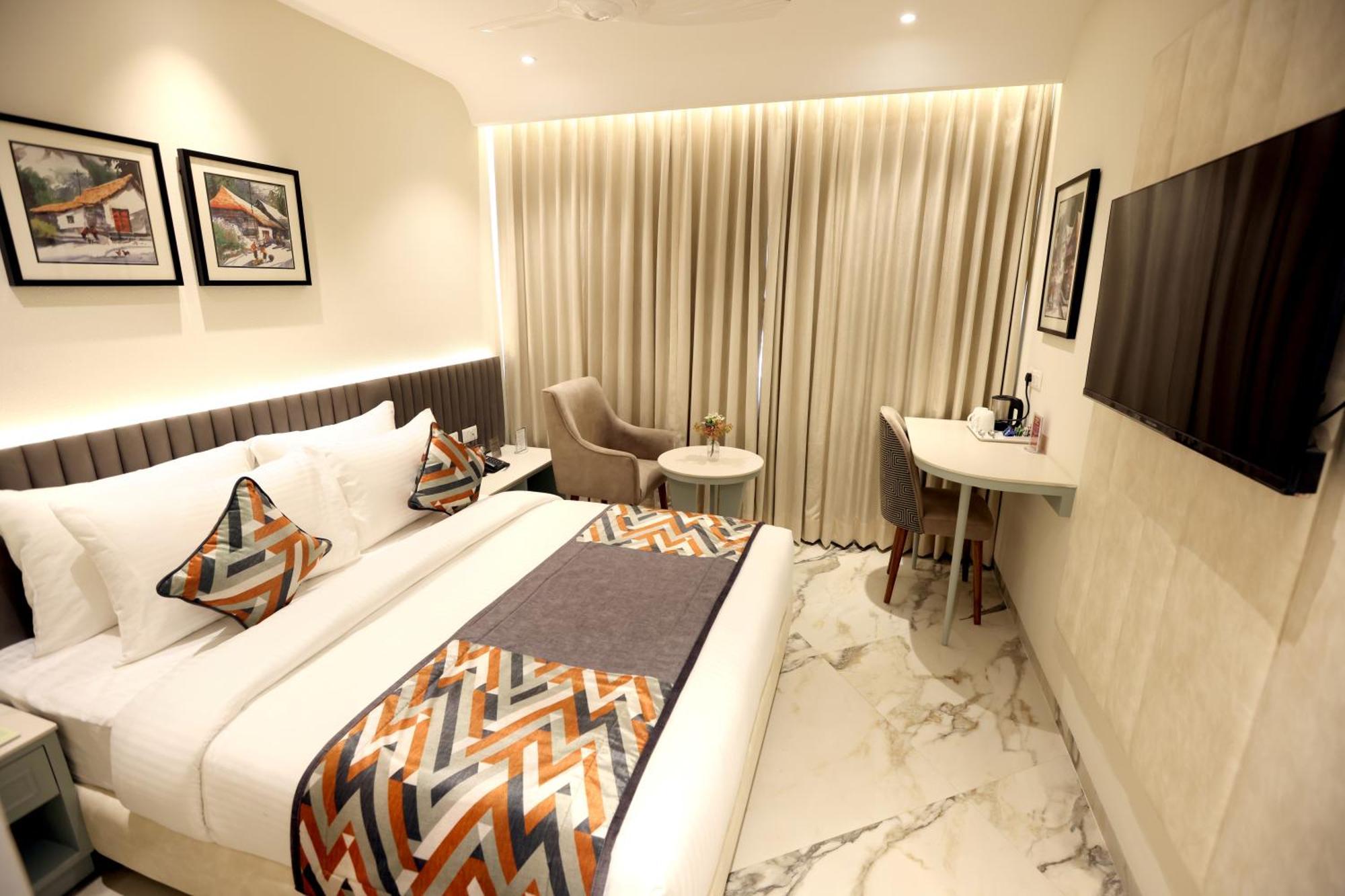 Hiraya Hotels Mohali Εξωτερικό φωτογραφία