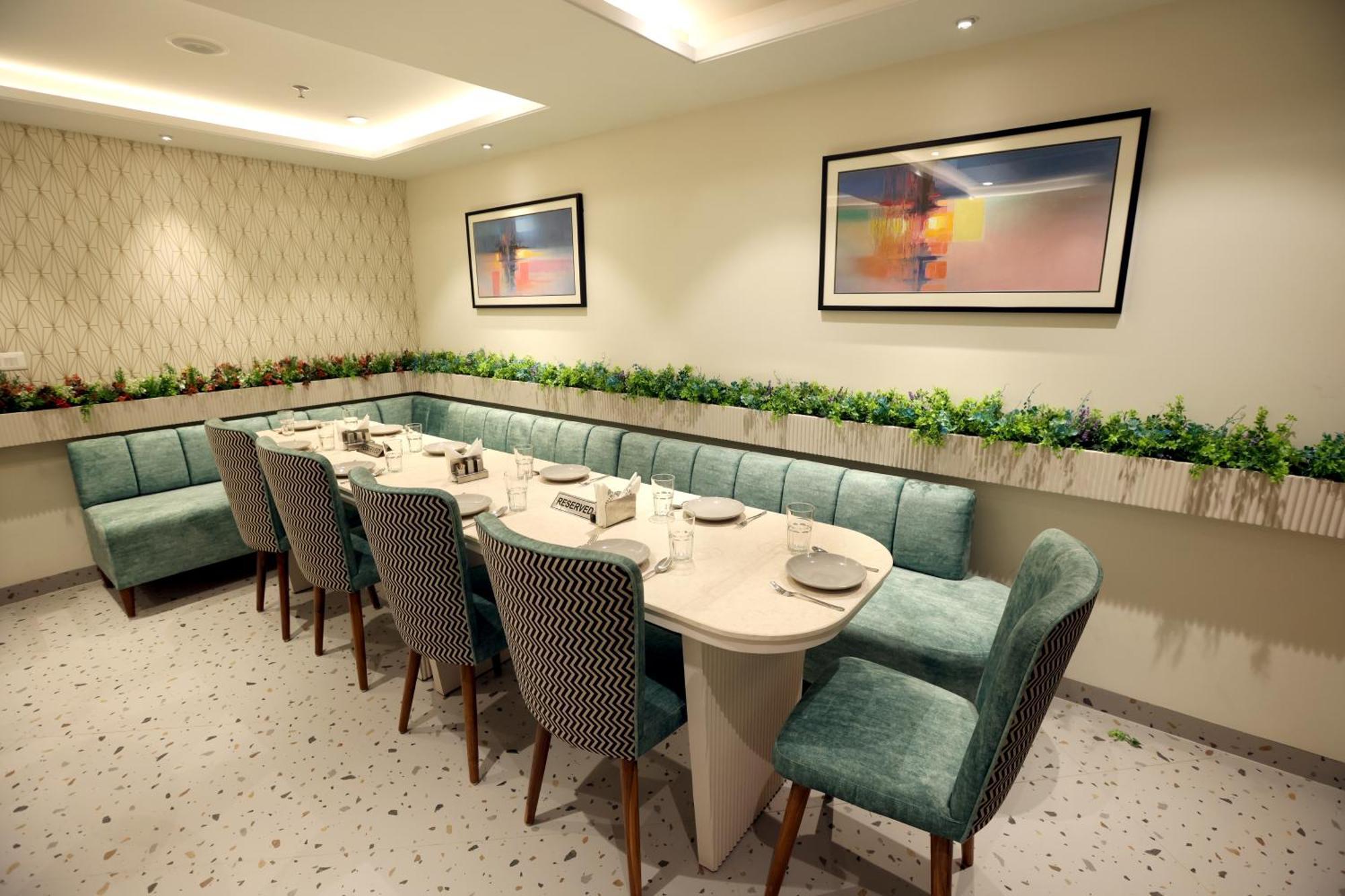 Hiraya Hotels Mohali Εξωτερικό φωτογραφία