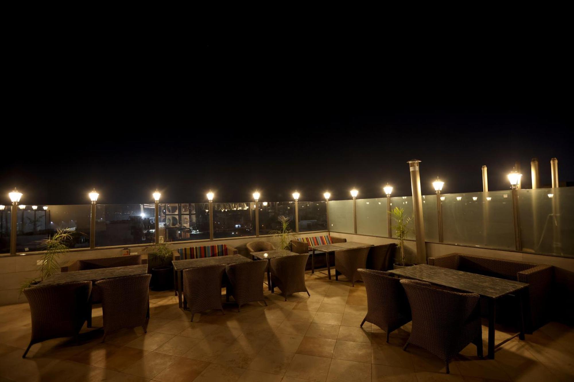 Hiraya Hotels Mohali Εξωτερικό φωτογραφία